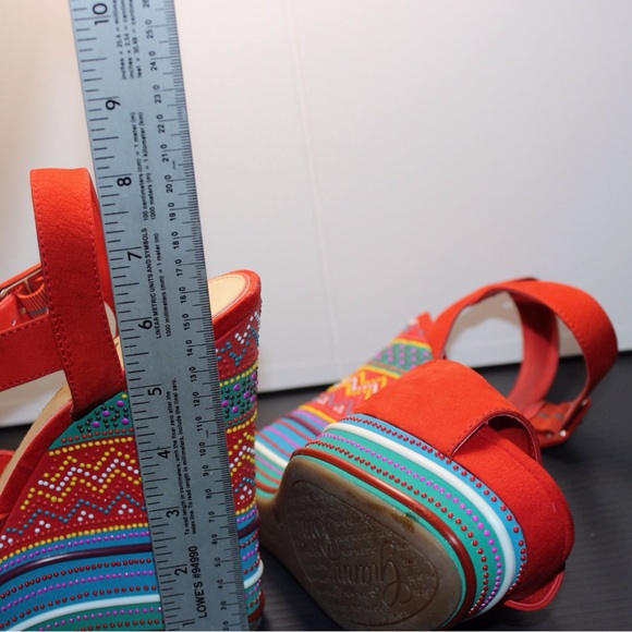 Red with multi color platform heel sandals🔥🔥🔥🔥 - Picture 8 of 8